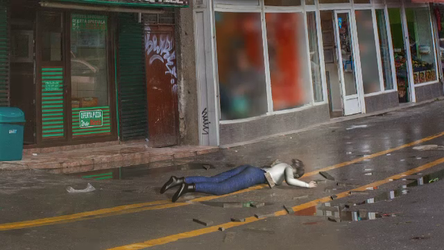 Femeie din Bucuresti, lovita in cap de o bucata de tencuiala. Administratia blocului, amendata cu 2.500 de lei