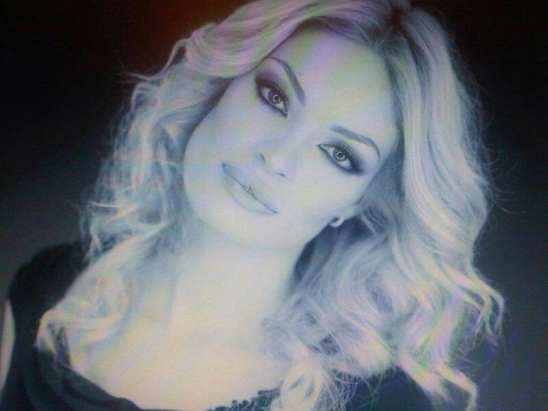 Valentina Pelinel, sexy doar in costum de baie! FOTO