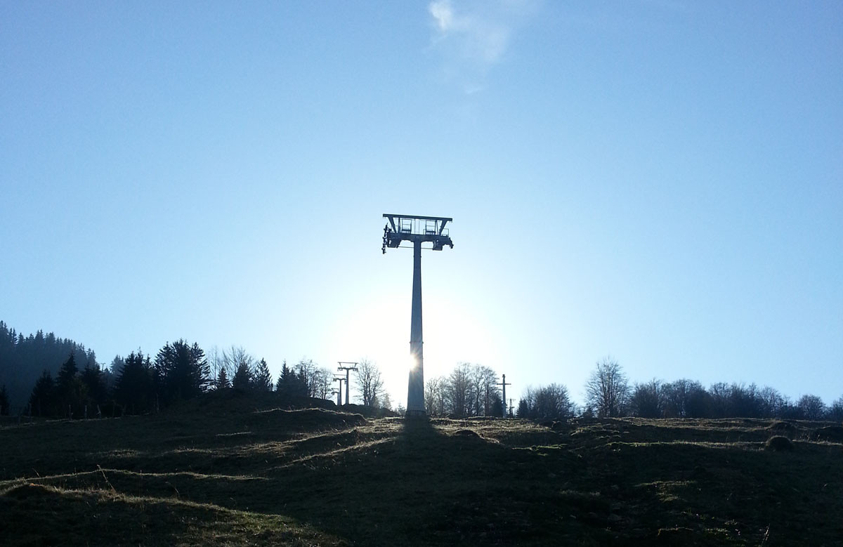 Orasul cu telegondola, dar fara turisti. Valea Jiului, taramul primariilor in faliment