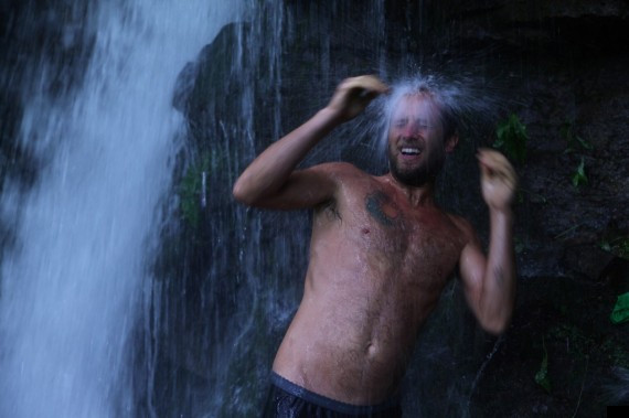 "Experiment ecologic". Cum arata barbatul care nu a facut dus timp de un an