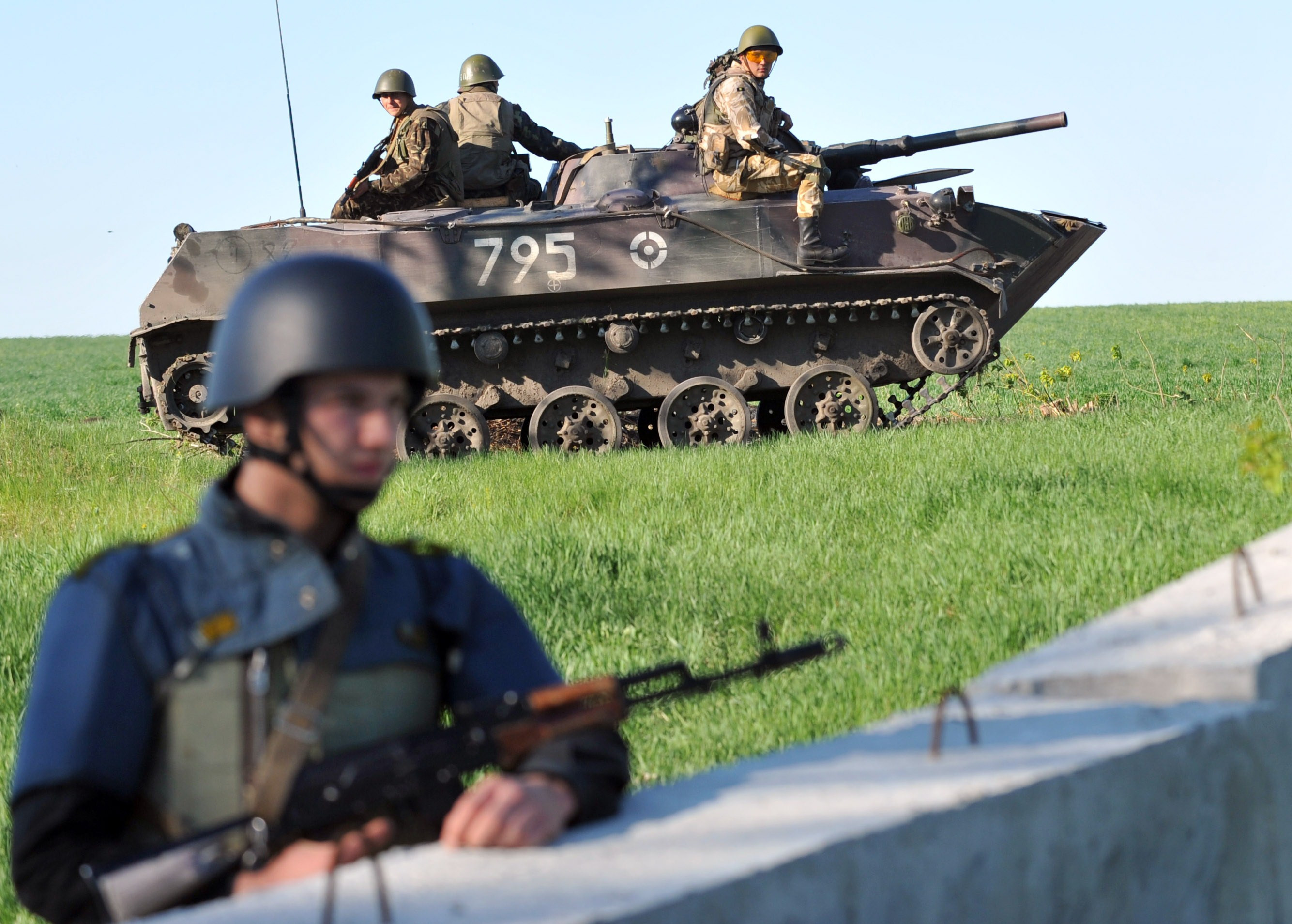 Criza in Ucraina. Rusia acuza ca blindatele ucrainenilor au traversat frontiera. Reactia presedintelui Vladimir Putin