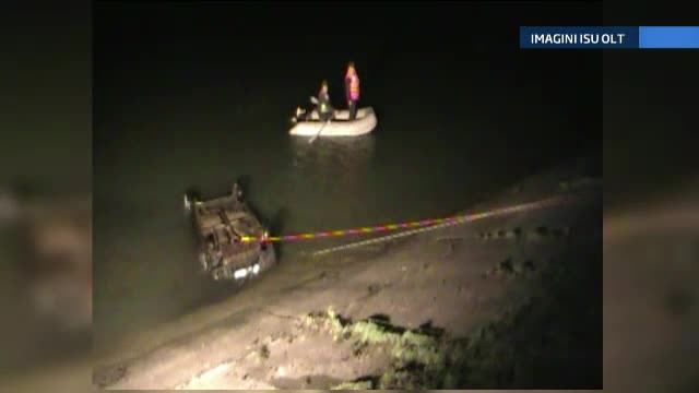 Trei persoane au ajuns cu masina in Olt in noaptea de vineri spre sambata. Doi dintre pasageri au murit