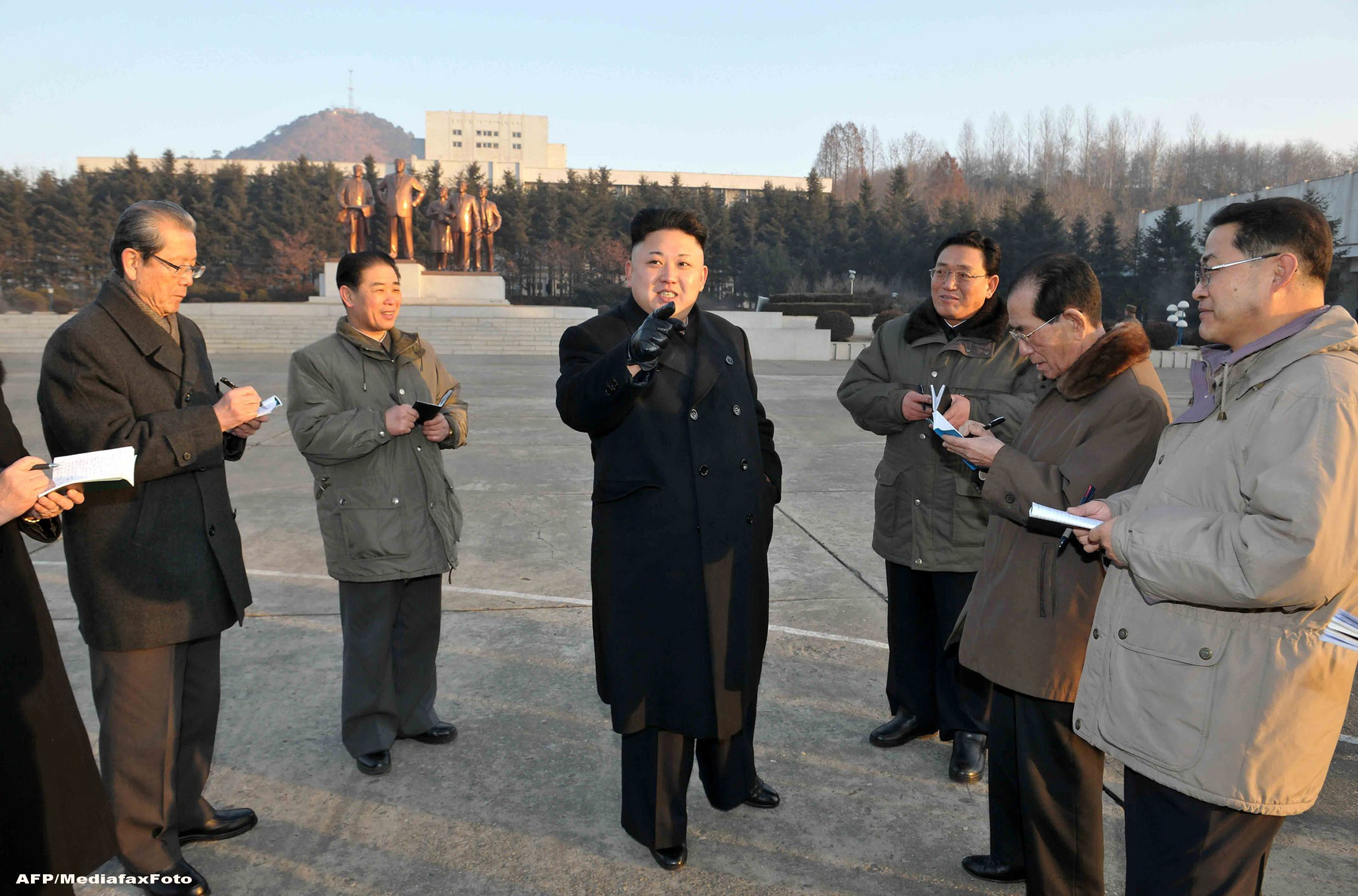 Un fost oficial nord coreean sustine ca Kim Jong-un ar fi fost indepartat de la putere. Ce anunta sud-coreenii