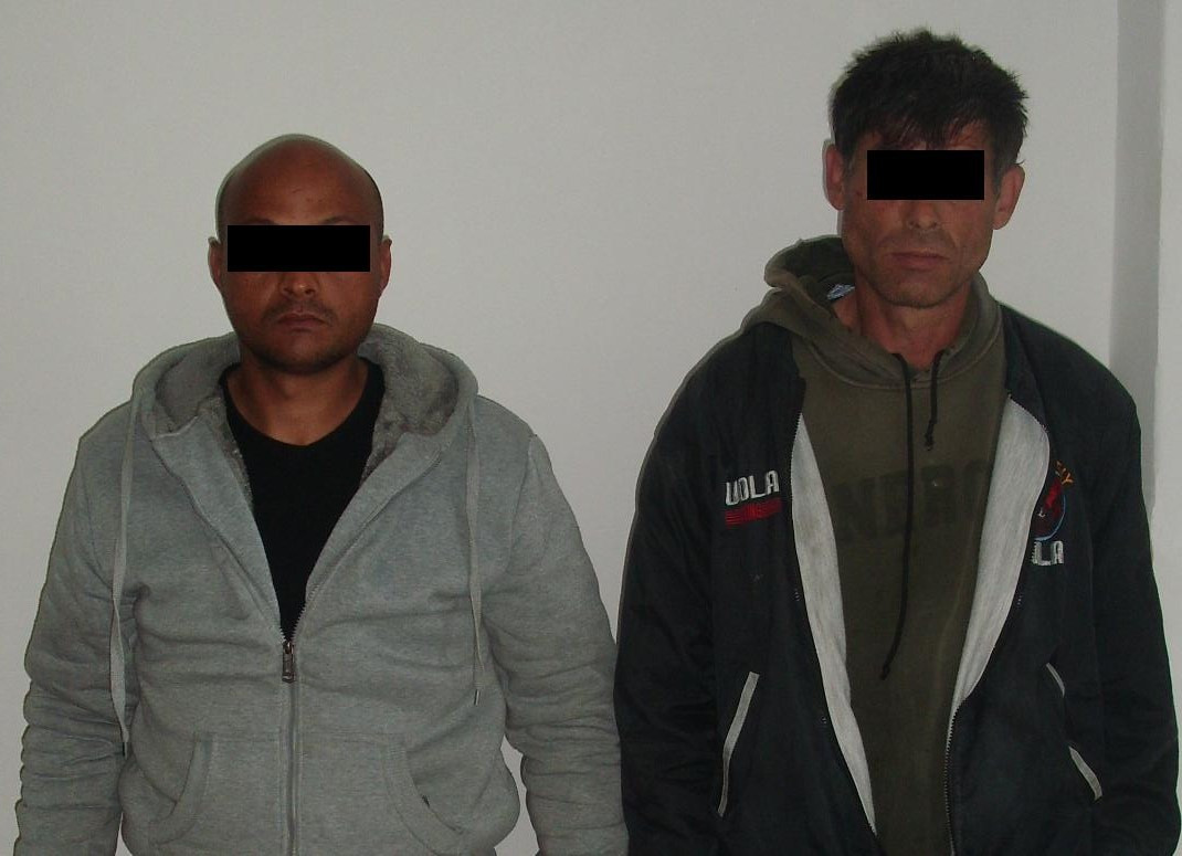 Focuri de arma in Timis pentru prinderea unor hoti care furau dintr-o casa in constructie