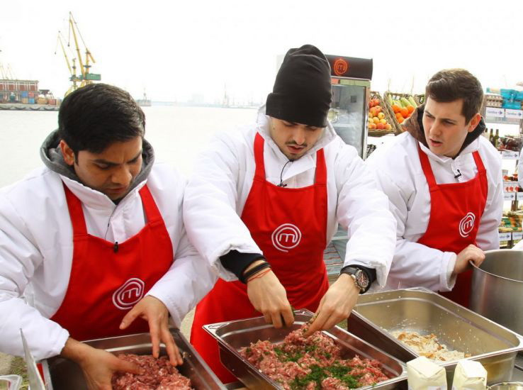 Astazi, de la 20:30, concurentii "MasterChef" gatesc in Portul Constanta