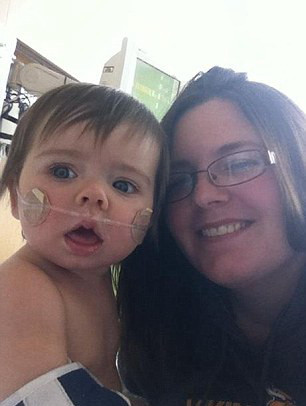 Si-a oferit propriul rinichi unei fetite de doi ani, dupa ce a citit de boala ei pe Facebook. Ce s-a intamplat mai departe