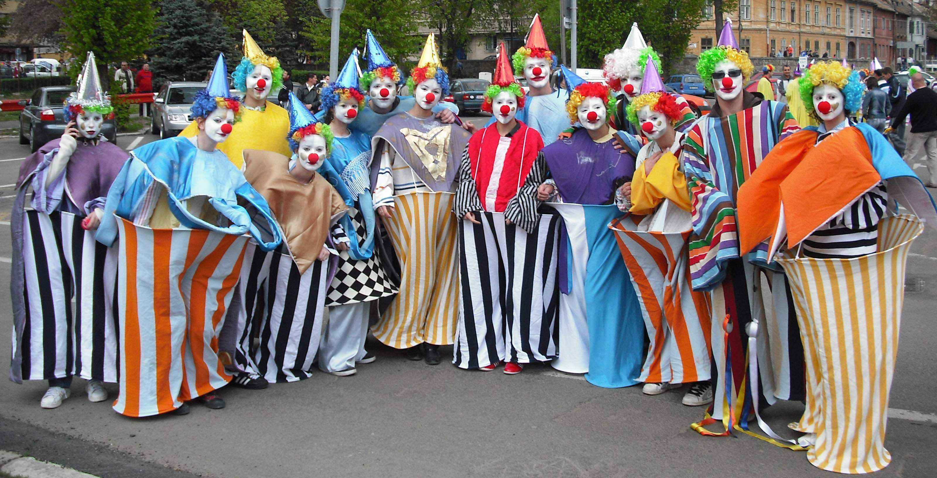 Dansatorii din Sibiu participa la cea de-a XII-a editie a Carnavalului International de la Budva, Muntenegru