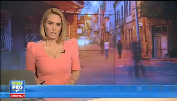 Doi indivizi periculosi, care atacau femei in timp ce acestea asteptau in masina la semafor, au fost prinsi marti noapte de politistii de la Sectorul 1.