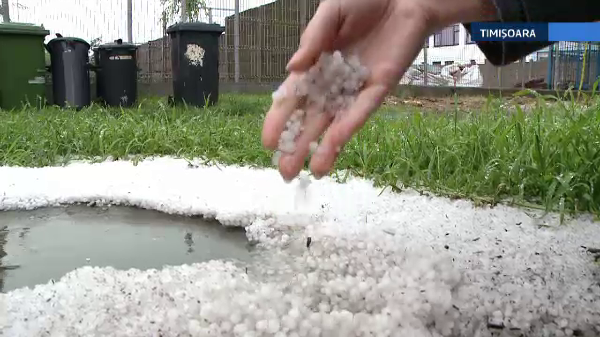 Vremea extremelor in Romania. Meteorologii anunta ploi, vant si grindina in vestul si sudul tarii