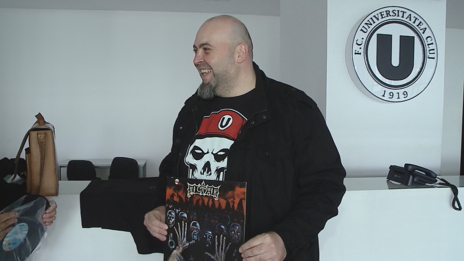 Tricouri pentru rockeri! U Cluj este prima echipa din Romania care s-a gandit la asa ceva