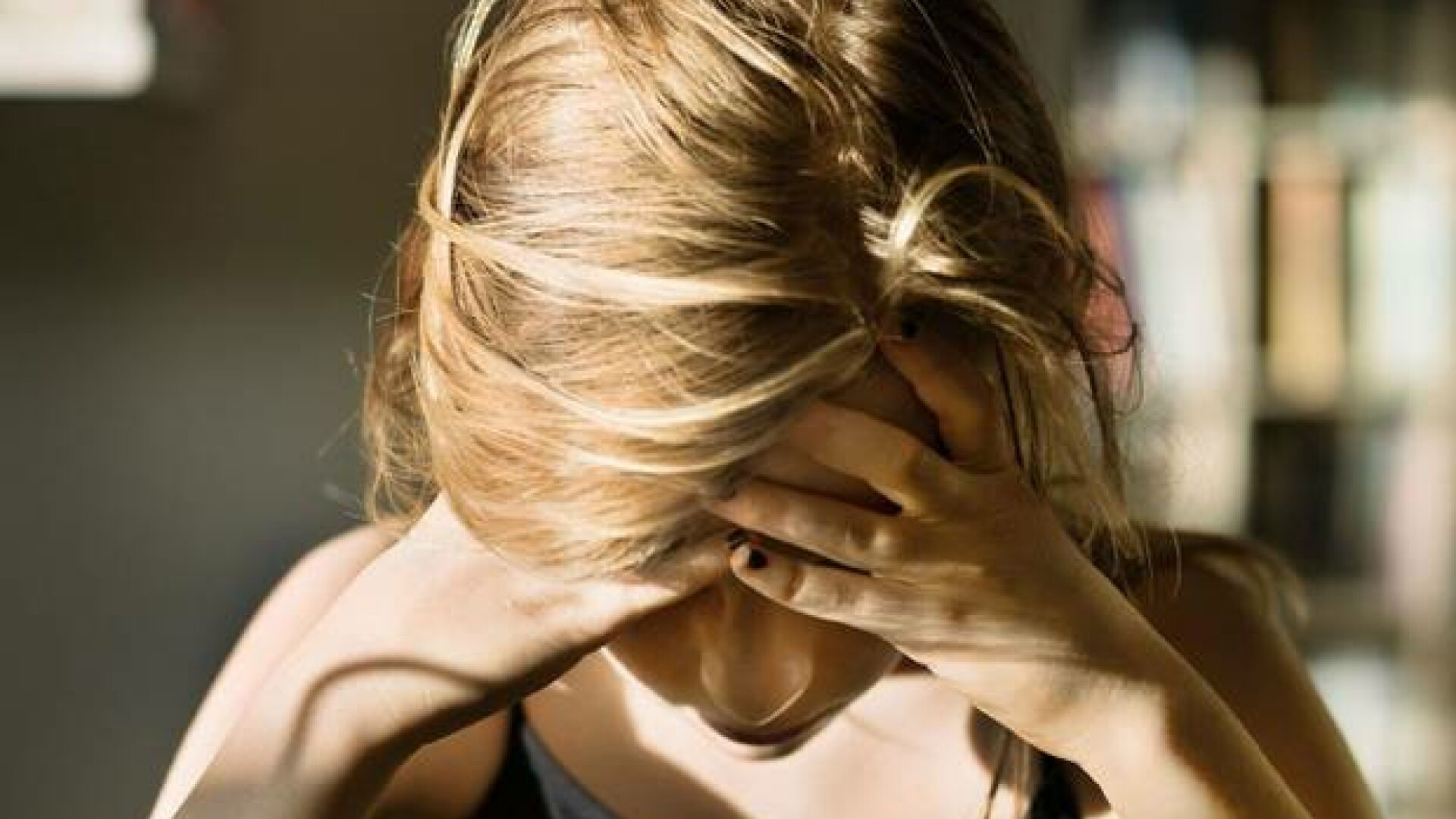 Nu a mancat de 5 ani din cauza unei afectiuni rare care i-a paralizat stomacul. Cum arata tanara de 19 ani