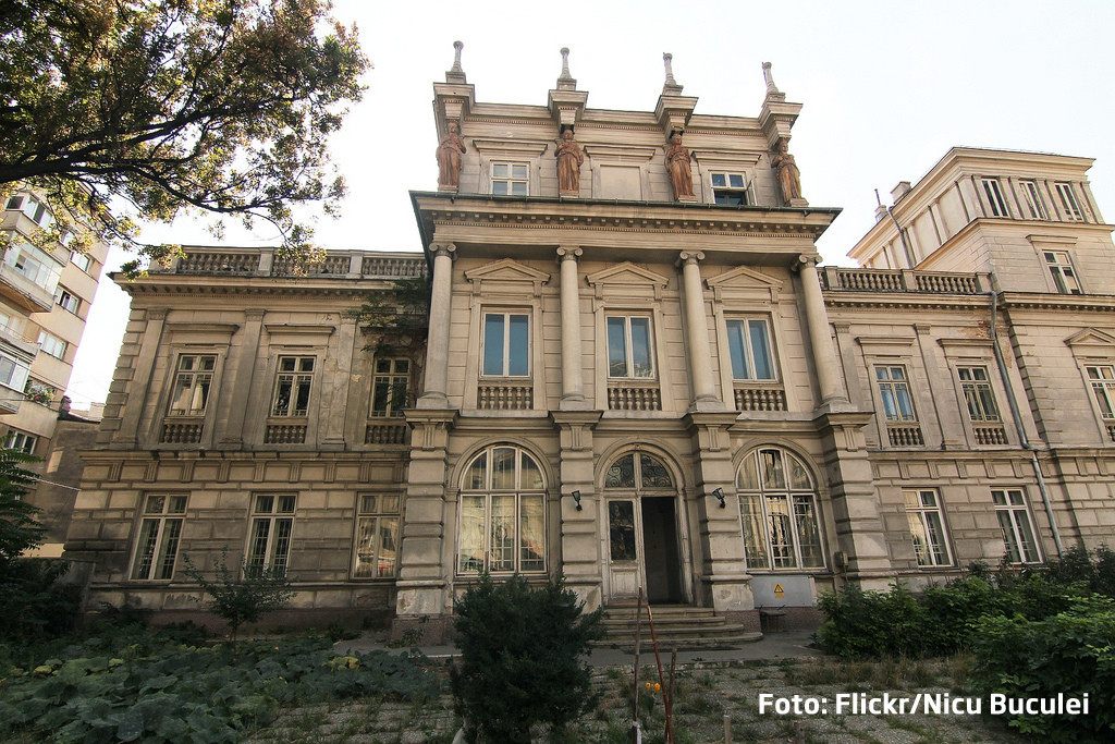 Se spune ca a fost amantul reginei Maria. Printul care vindea vin de tara in fata palatului sau