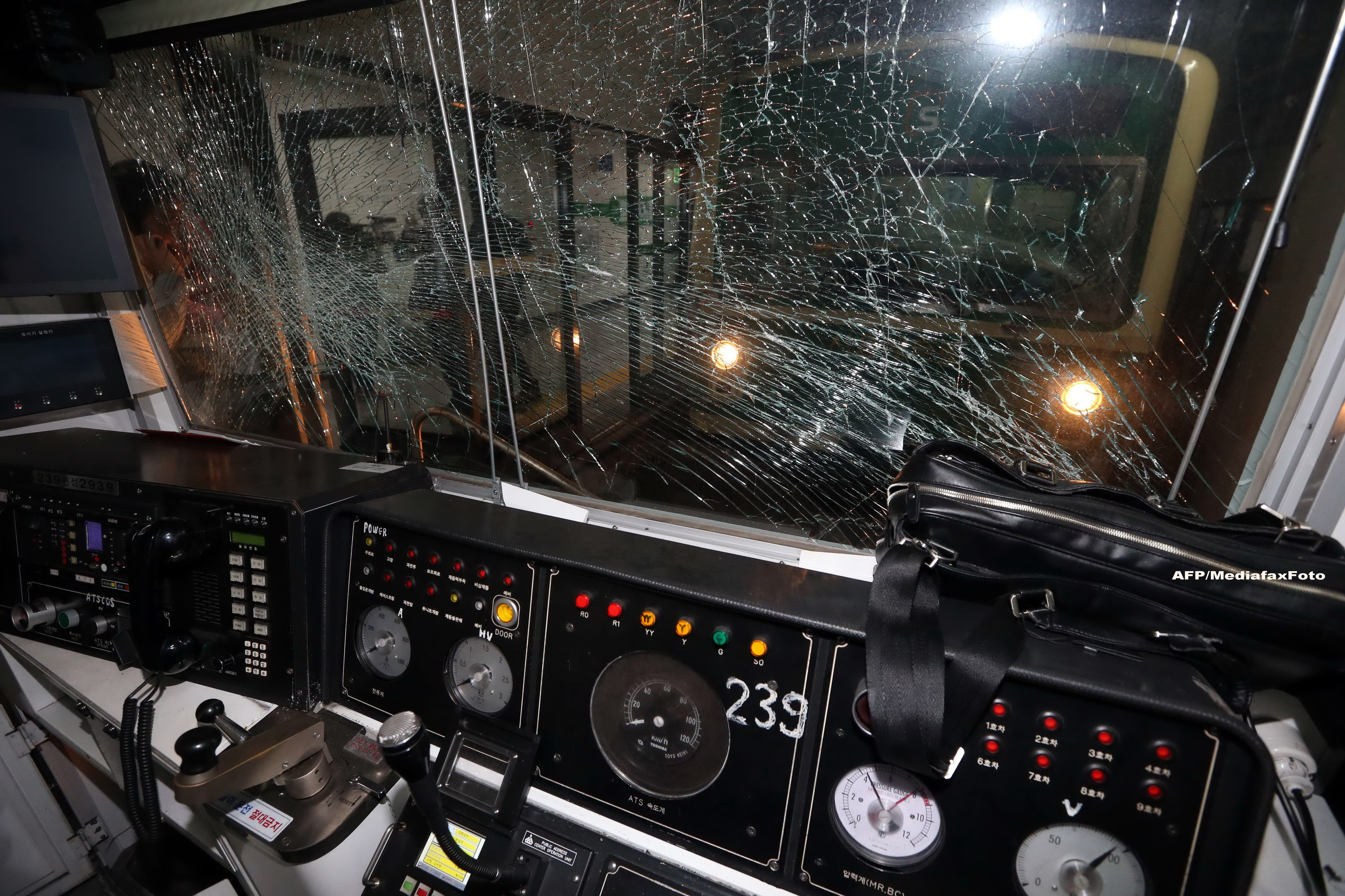 Doua metrouri s-au ciocnit in Coreea de Sud. Peste 170 de oameni sunt raniti