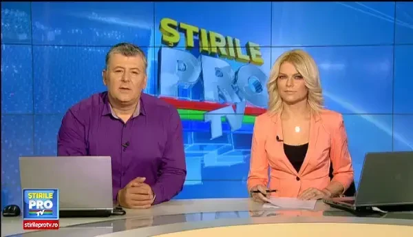 Selfie de Cartea Recordurilor, la Mamaia. 1.000 de romanii si-au facut singuri o fotografie in acelasi timp