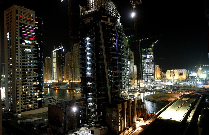 Povestea incredibila a statului ridicat din nisip si aur. Averea primilor 4 miliardari este egala cu PIB-ul unei singure tari