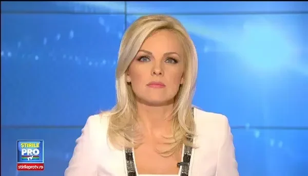 Politistii din Capitala il cauta pe un fost detinut, care a injunghiat un tanar in Piata Unirii. Filmul atacului