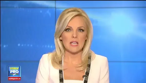 Ninsoare in mai, pe crestele Bucegilor. Turistii au facut zeci de fotografii cu Sfinxul si Babele, acoperite de zapada