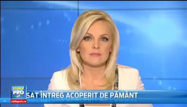 O femeie a fost ingropata de vie, accidental, sub tone de nisip. Ce obiect a ajutat-o sa respire in subteran