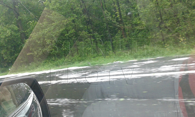 POTOP in sud-vestul tarii: Sute de oameni s-au trezit cu apa peste ei in case, iar strazile din Bucuresti au fost inundate