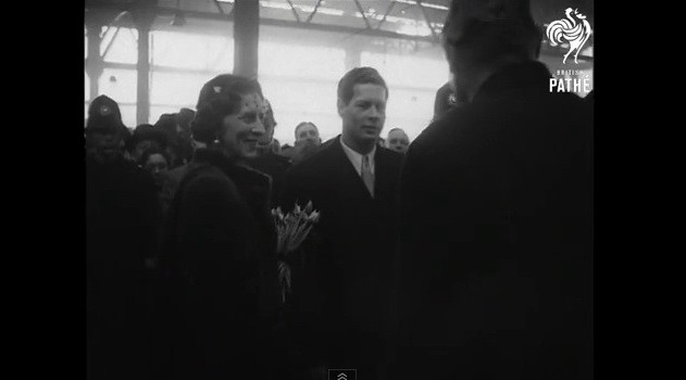 Imagini cu Regele Mihai la scurt timp dupa abdicare, aparute pe net ! VIDEO