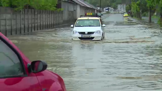 COD PORTOCALIU de inundatii in patru judete si GALBEN in jumatate de tara, pana vineri. HARTA zonelor afectate