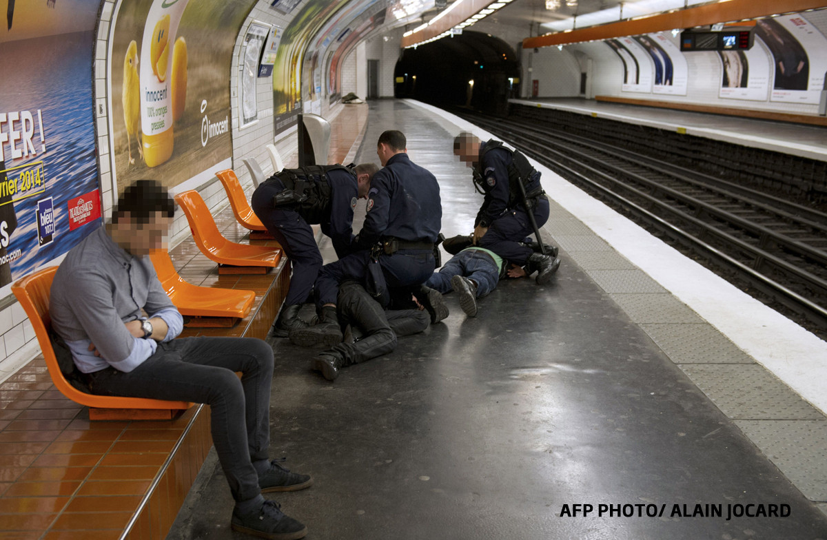 "Talharii din zori" terorizeaza metroul din Paris. Un roman a fost jefuit fara sa isi dea seama in inima capitalei Frantei