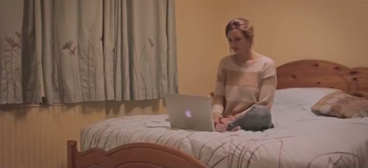 VIDEO. "Ridica privirea!" Clipul care indeamna la abandonarea retelelor sociale a devenit viral pe Twitter