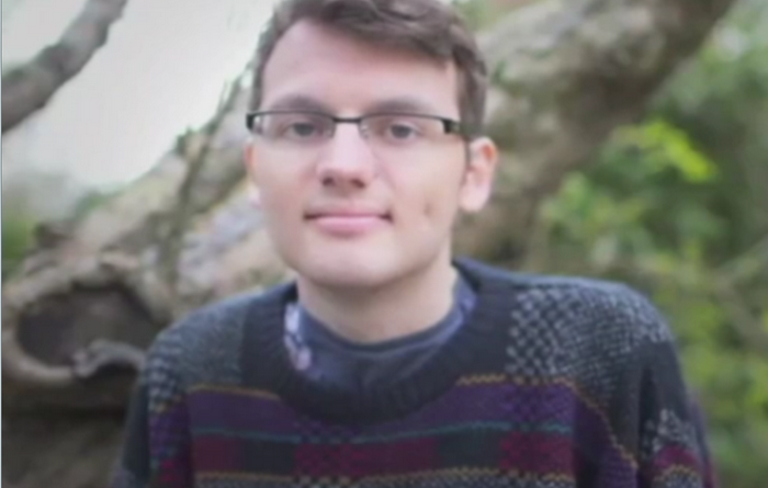 Campanie mincinoasa in Marea Britanie. Un adolescent ar fi pretins ca are cancer pentru a strange milioane de euro