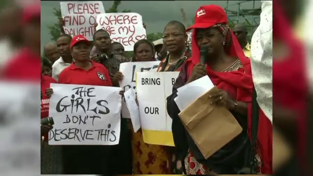 200 de fete, rapite de o grupare extremista islamista din Nigeria. Liderul a transmis ca le va vinde cu 12 dolari fiecare