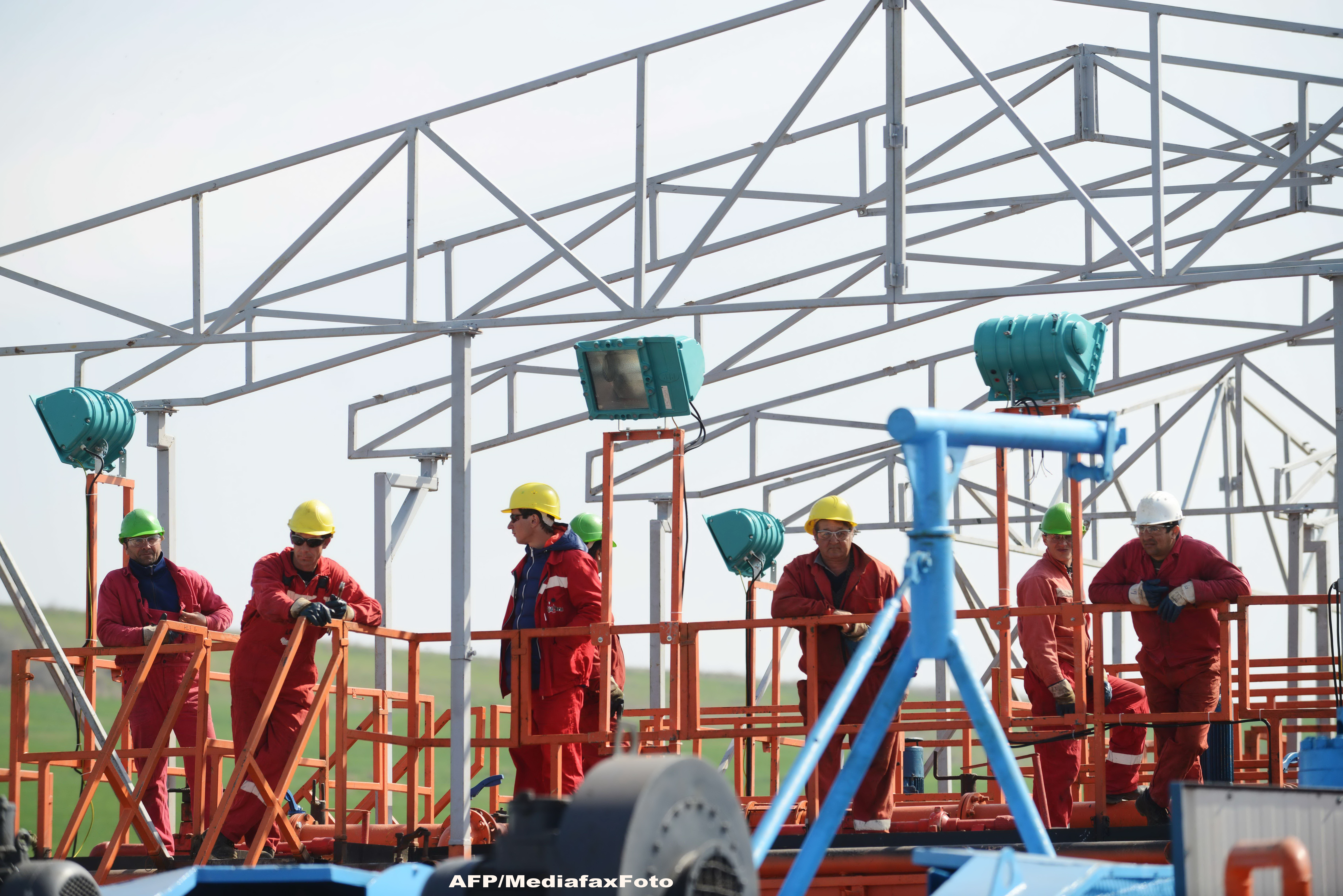 Tribunalul Vaslui a declarat ilegala decizia de interzicere a explorarii gazelor de sist in Puiesti