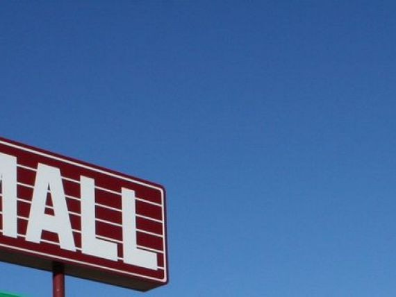 S-a decis. Ce se va intampla cu doua malluri din Bucuresti, primele care au aparut in Romania