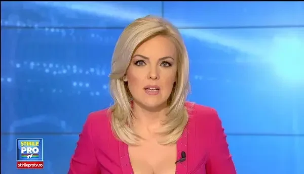 FILMUL ACCIDENTULUI de pe A1, in care a murit un tanar in timp ce incerca sa schimbe o roata la un microbuz