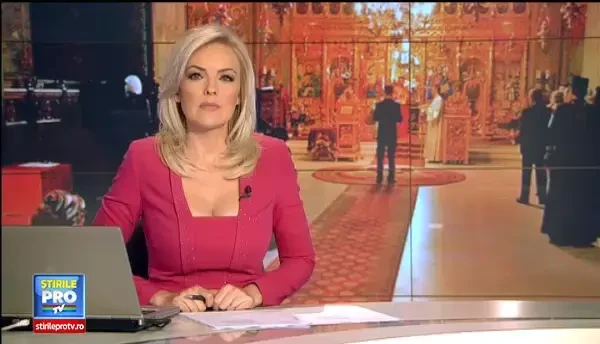 Pelerinaj impresionant la manastirea Prislop. Mii de credinciosi au venit sa se inchine la mormantul lui Arsenie Boca