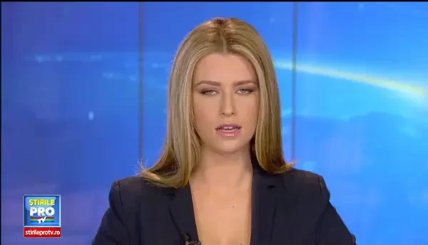 Vladimir Putin, prezent in Crimeea cu ocazia Zilei Victoriei. Desfasurare impresionanta de forte la defilarea din Piata Rosie