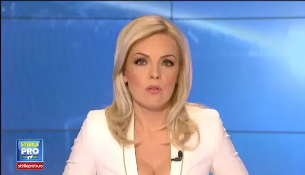 Inconstienta parintilor si placerile bolnave ale unui scriitor care racola adolescente.