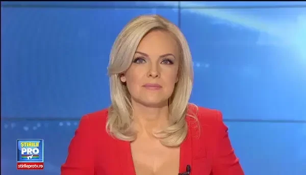 CLIPUL ZILEI: Marea Neagra e turcoaz in acest weekend. Cum explica biologii acest fenomen