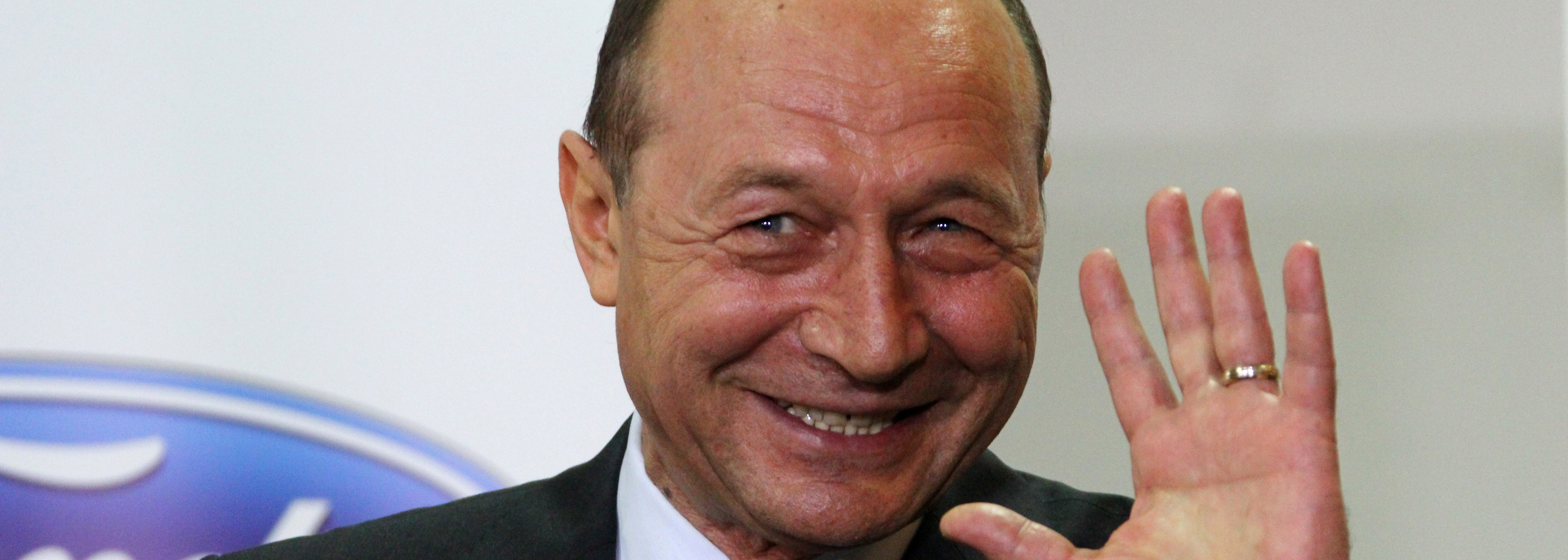 Traian Basescu - cover