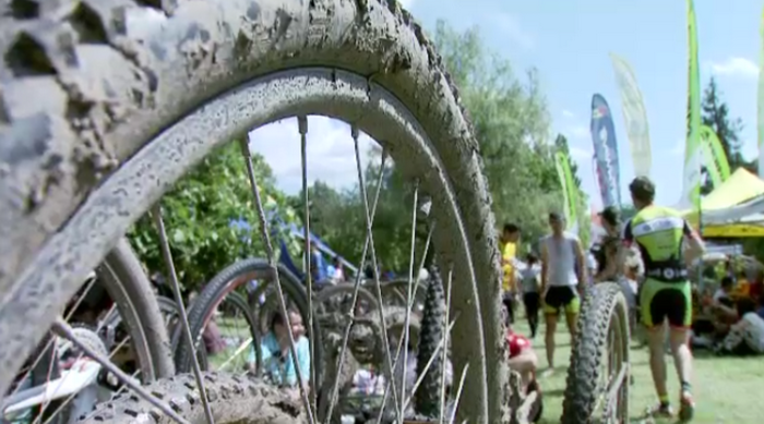 "Prima Evadare" a strans mii de biciclisti pe traseul de la Snagov. Parerea strainilor despre tara noastra