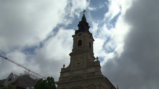 Episcopia Ortodoxa din Oradea a decis sa-l elibereze din functie pe preotul arestat pentru evaziune fiscala