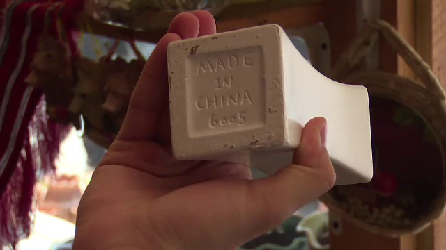 "Ceramica de Horezu", fabricata in China. Diferentele intre produsele originale si falsurile ieftine care au invadat piata