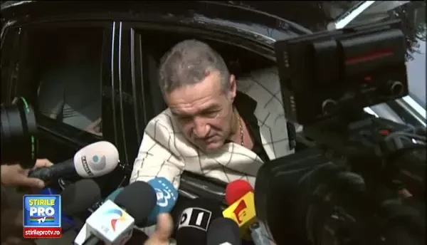 Gigi Becali, la cimitirul matusii sale