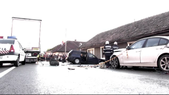 O femeie a murit si alte trei persoane au fost ranite, in drum spre un priveghi. S-a intamplat la Cluj