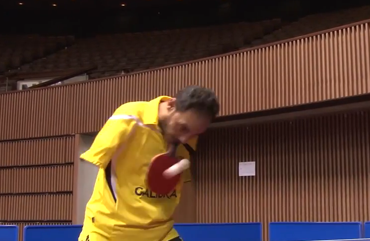 "Nimic nu e imposibil daca muncesti." Exemplul de viata al unui egiptean fara brate, care va juca tenis de masa la Olimpiada