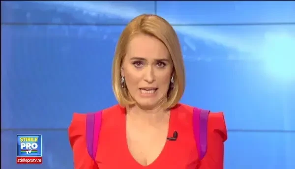 Cum s-a prezentat Angelina Jolie la premiera unui film. Este a doua oara in ultima saptamana cand actrita face gafa aceasta