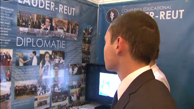 Bobocii de liceu viseaza la rusa si chineza. Tot mai multe scoli au oferte legate de limbile tarilor ce dau tonul in economie