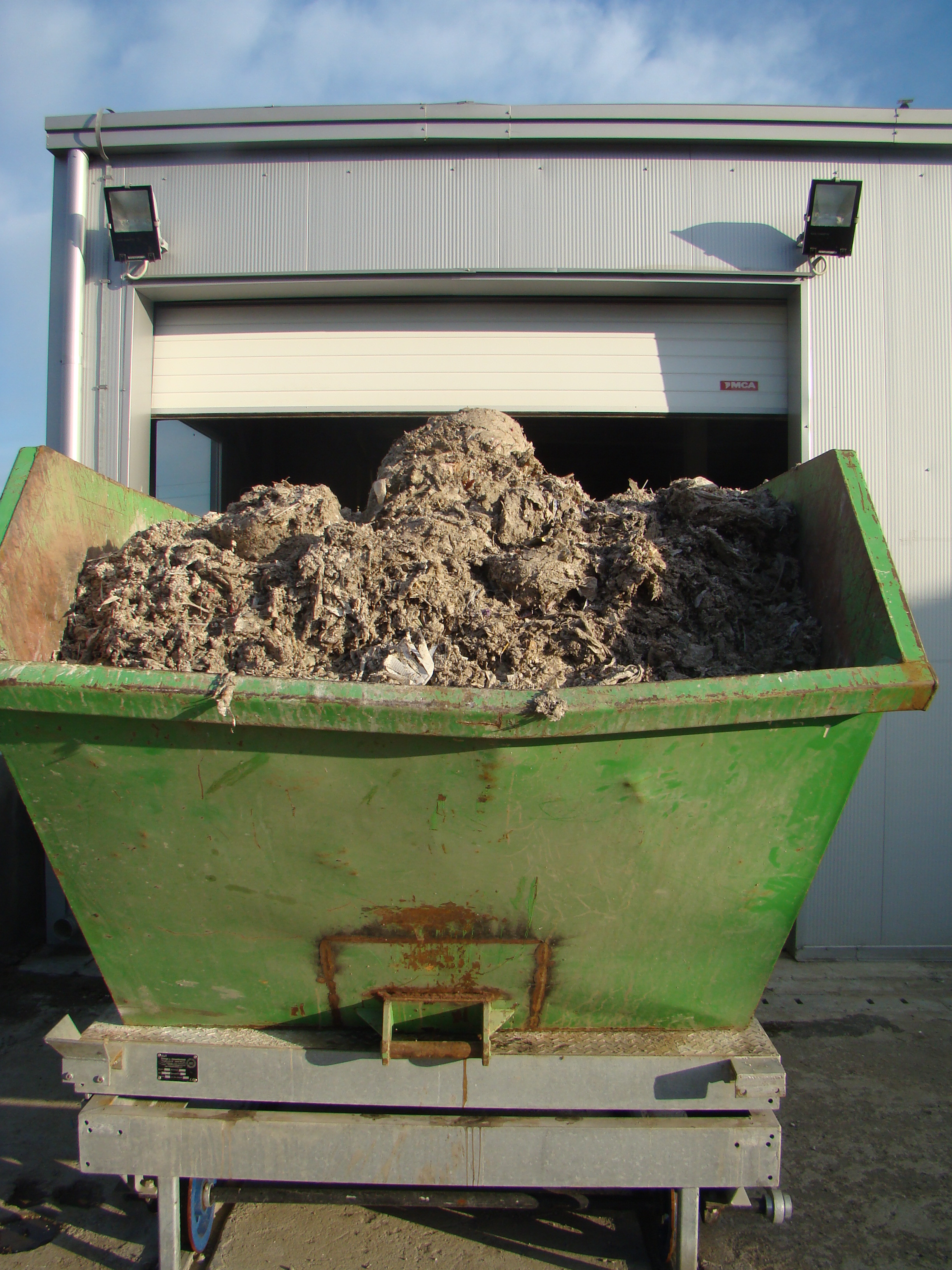 20 de tone de gunoaie au ajuns in statia de epurare a Timisoarei,in urma ploilor abundente.Debitul apei, de doua ori cat Bega