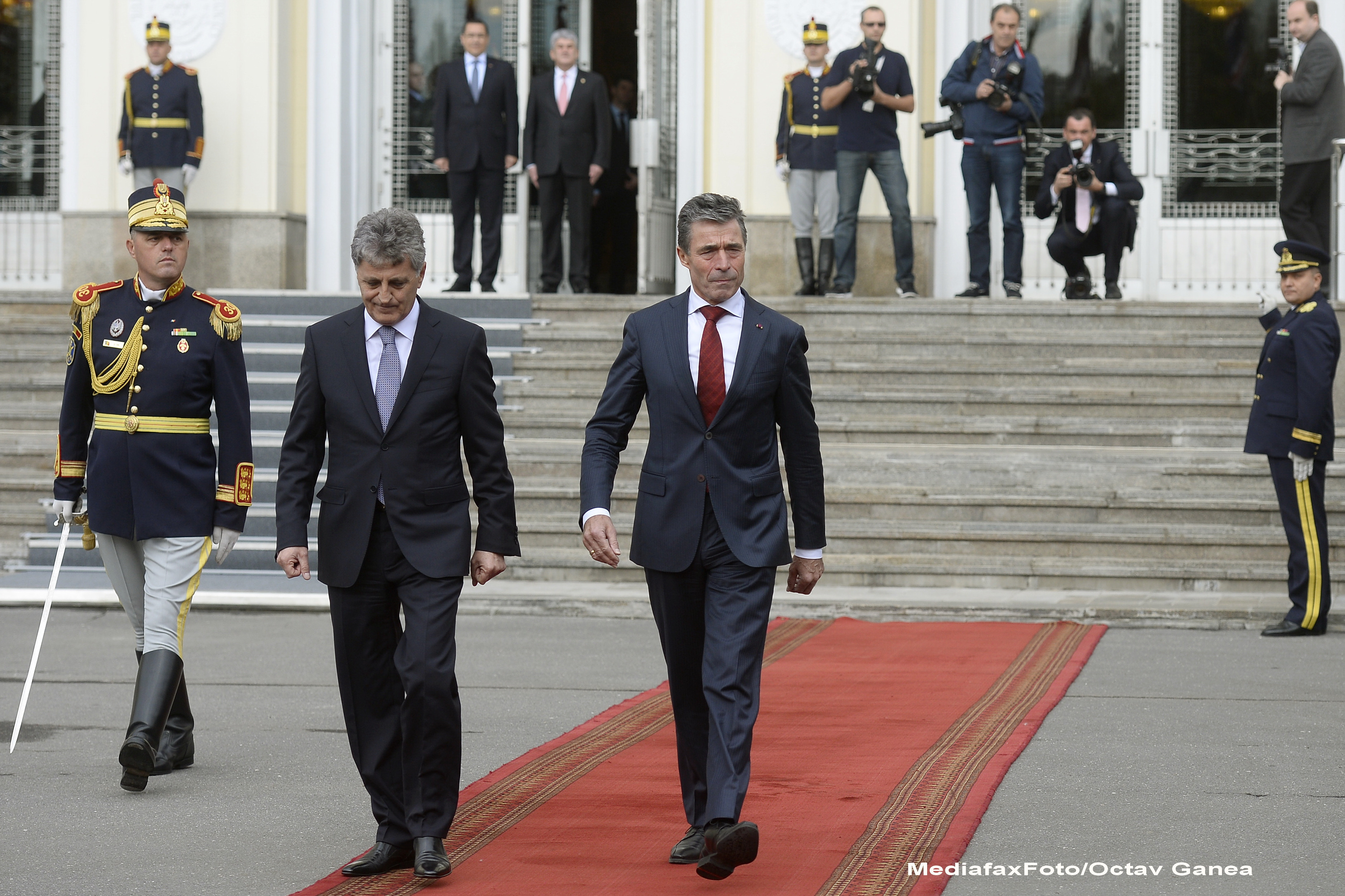 Corneliu Dobritoiu cere audierea ministrului Apararii in cazul lui Robert Turcescu