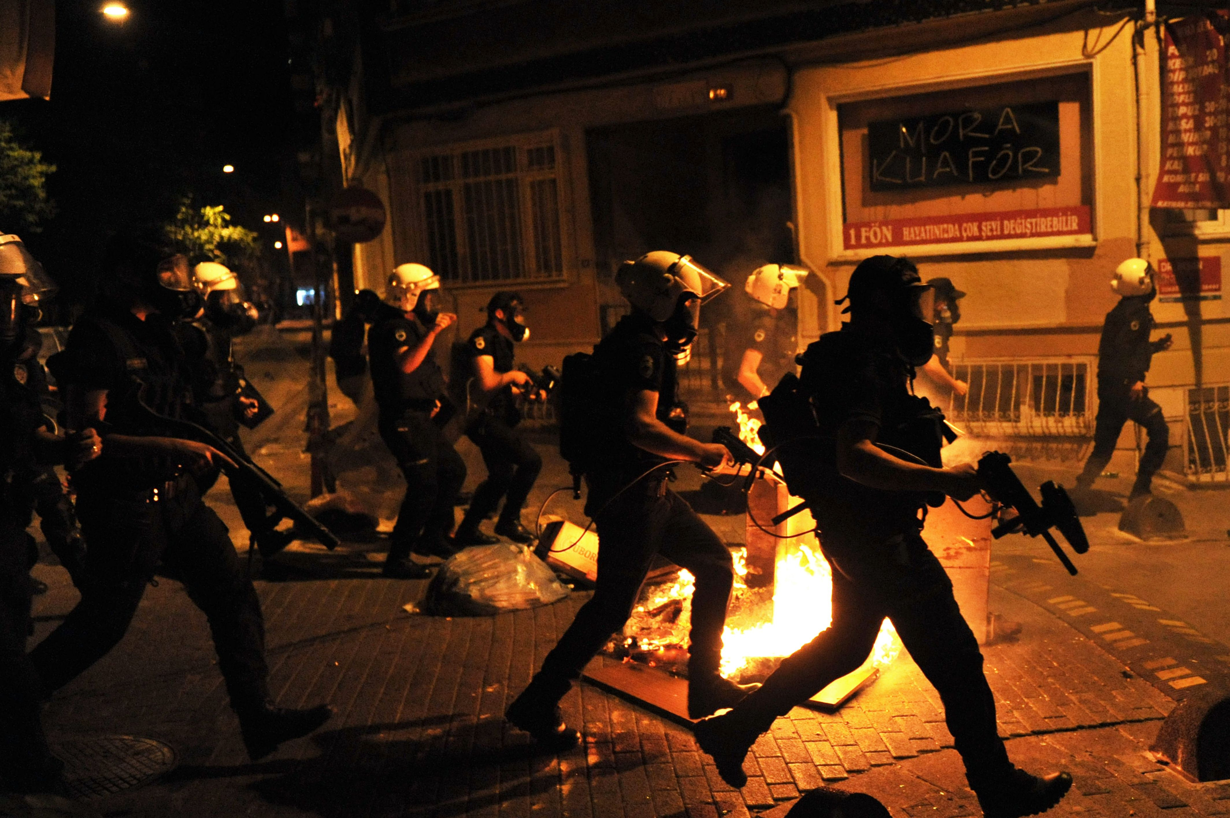 Situatie tensionata in Turcia: 24 de oameni au fost arestati pentru neglijenta in tragedia miniera care a facut 301 victime