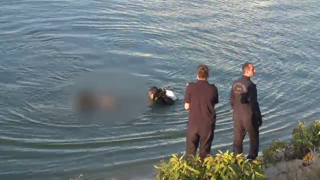 S-a aruncat in apa sa recupereze mingea fetitei sale. Sfarsit tragic pentru un barbat de 37 de ani, inecat in Lacul Morii