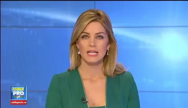 Fiica lui Adrian Minune si-a asteptat 6 ore parintii in sectia de politie. Minora a fost luata acasa de catre mama ei